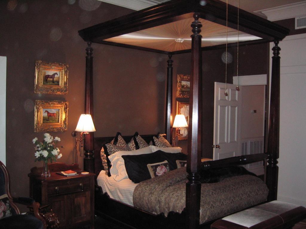 Gonzales Belle Oaks Inn חדר תמונה