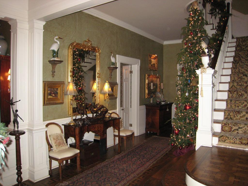 Gonzales Belle Oaks Inn מראה חיצוני תמונה