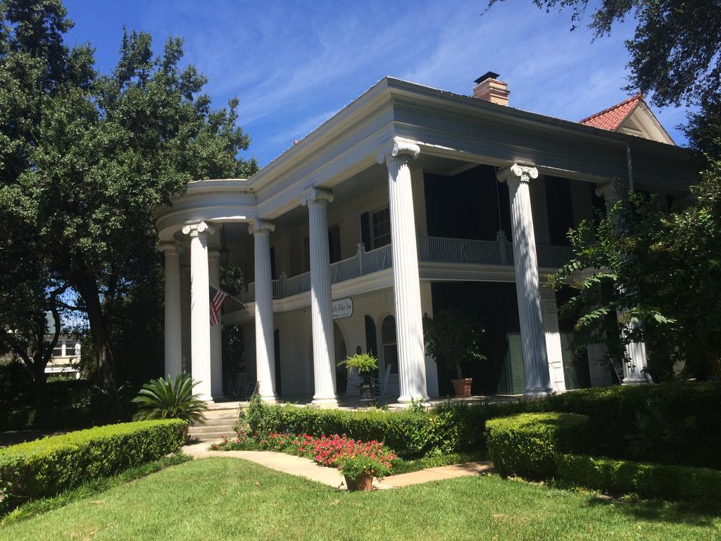 Gonzales Belle Oaks Inn מראה חיצוני תמונה