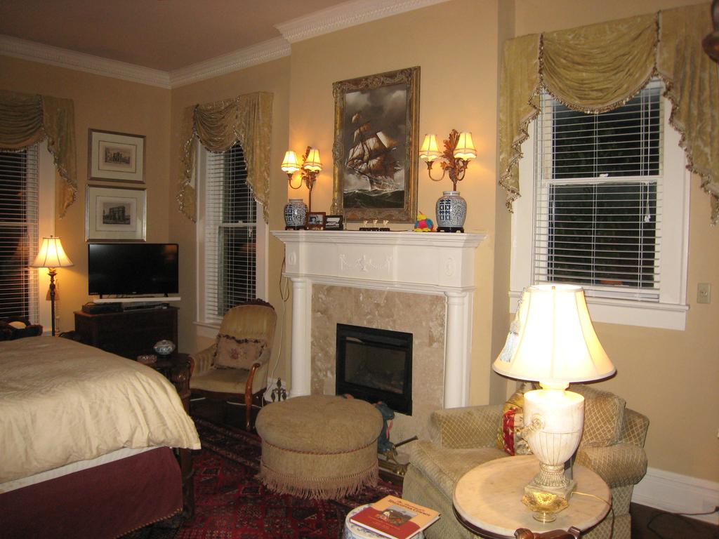 Gonzales Belle Oaks Inn מראה חיצוני תמונה